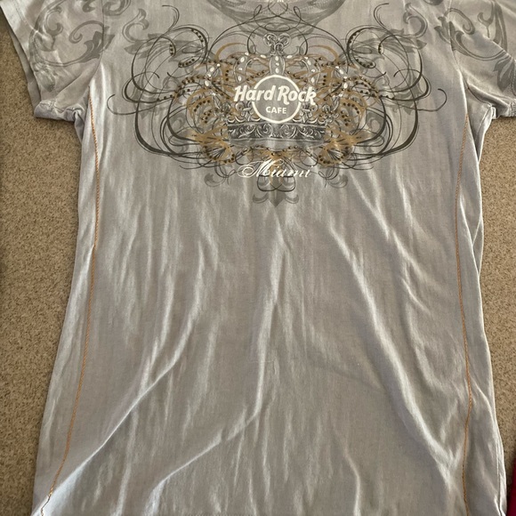 Hard Rock Cafe T-shirt bundle . 5 total T-shirt’s - Picture 5 of 8